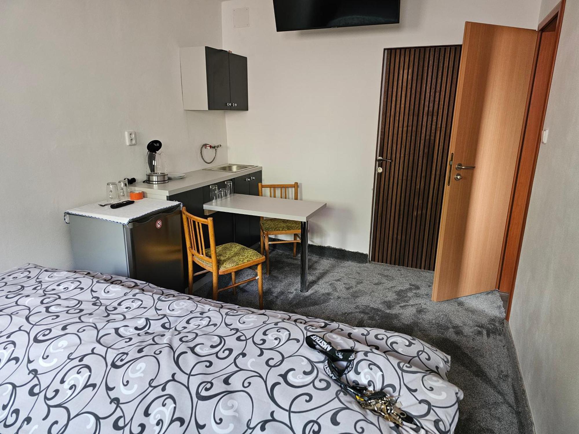 Hotel Koruna Rožnov pod Radhoštěm 外观 照片