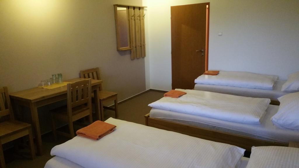 Hotel Koruna Rožnov pod Radhoštěm 客房 照片