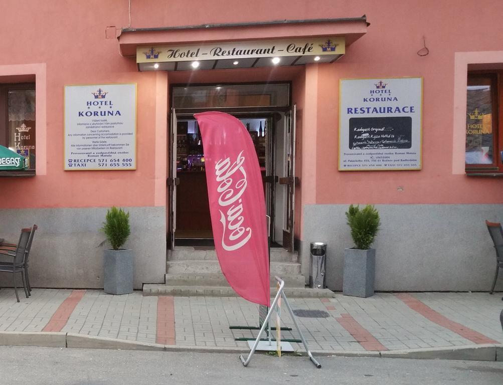Hotel Koruna Rožnov pod Radhoštěm 外观 照片