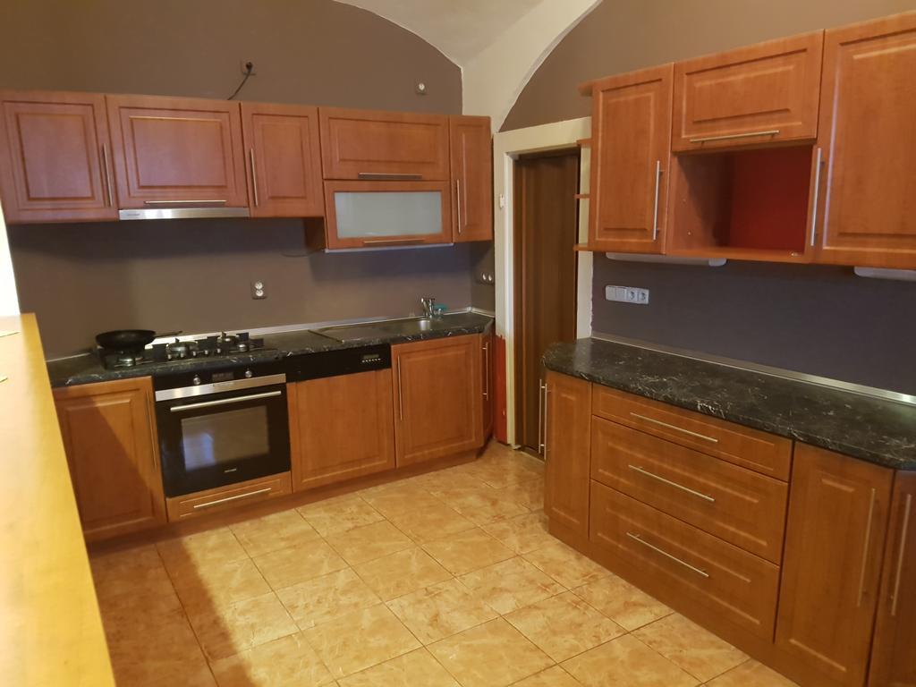 Hotel Koruna Rožnov pod Radhoštěm 外观 照片